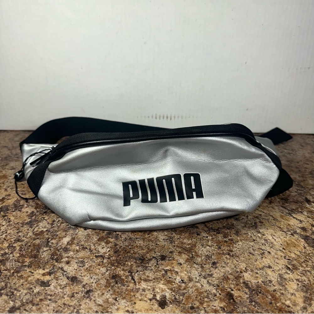 PUMA EVERCAT ROYALE‎ PU HIP Sack Fanny Pack Silver Waist Bag